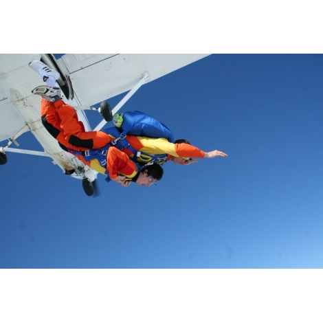 SAUT EN PARACHUTE EN TANDEM